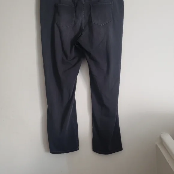 Liverpool Jeans - Picture 6 of 15